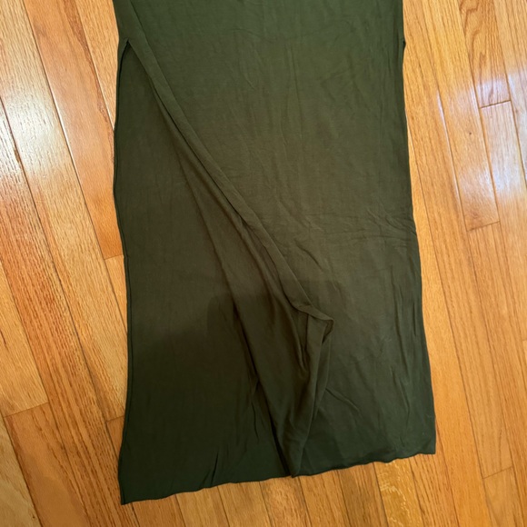 Maxi dark green dress with braided back! Bought is St Barth! 🐚 - Picture 4 of 8